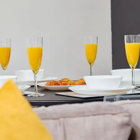 Perfect For Business Travellers & Relocation - 4 Beds, 2 Bath - Free Wifi - Monthly Offers * ليدز