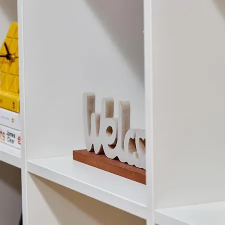 公寓 Perfect For Business Travellers & Relocation - 4 Beds, 2 Bath - Free Wifi - Monthly Offers 利兹