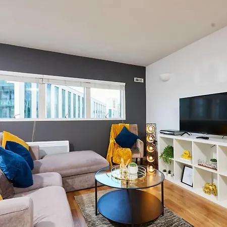 Appartement Perfect For Business Travellers & Relocation - 4 Beds, 2 Bath - Free Wifi - Monthly Offers