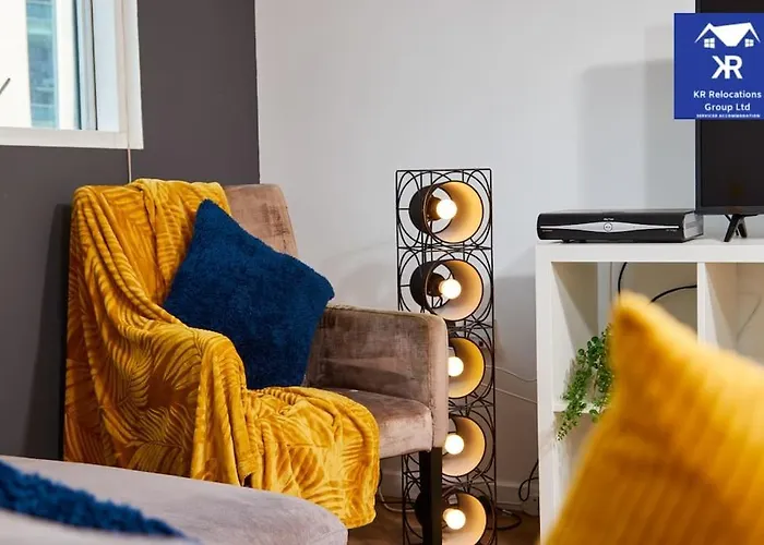 公寓 Perfect For Business Travellers & Relocation - 4 Beds, 2 Bath - Free Wifi - Monthly Offers *