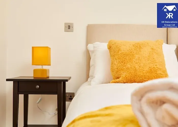 公寓 Perfect For Business Travellers & Relocation - 4 Beds, 2 Bath - Free Wifi - Monthly Offers