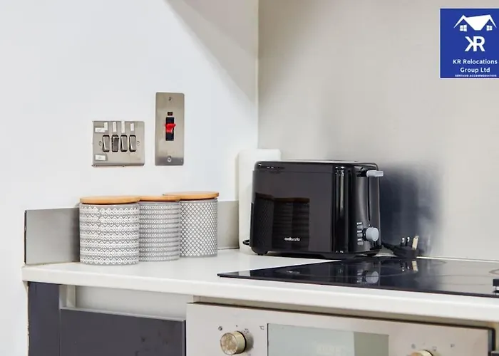 公寓 Perfect For Business Travellers & Relocation - 4 Beds, 2 Bath - Free Wifi - Monthly Offers